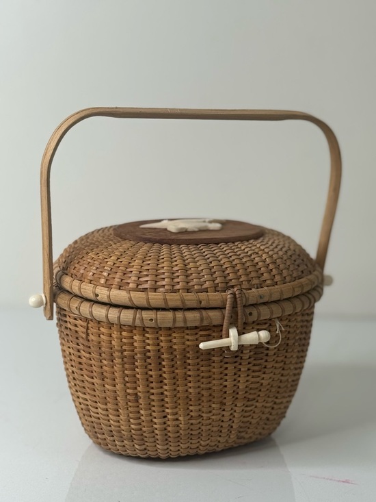 Handbags - Vintage Nantucket Basket Handbag with Bird